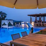 빌라 5 Bedroom Luxury With Private Pool Hot Tub *