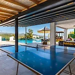5 Bedroom Luxury With Private Pool Hot Tub 빌라 *