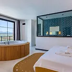 빌라 5 Bedroom Luxury With Private Pool Hot Tub
