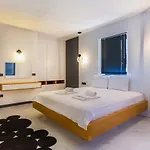 5 Bedroom Luxury With Private Pool Hot Tub 빌라