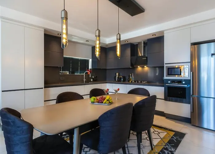 Kas 5 Bedroom Luxury With Private Pool Hot Tub Kaş