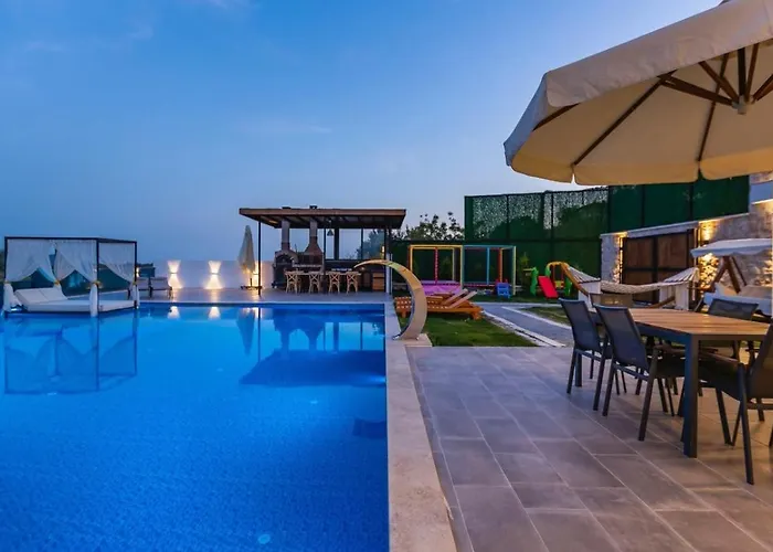 Kas 5 Bedroom Luxury With Private Pool Hot Tub Kaş