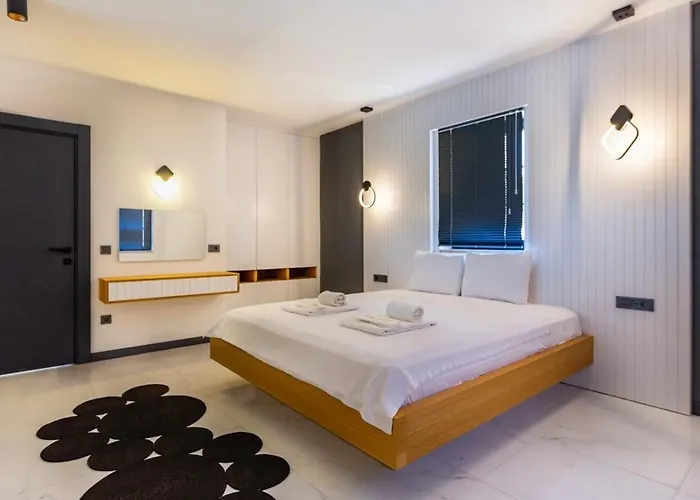 Kas 5 Bedroom Luxury With Private Pool Hot Tub Villa