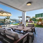5 Bedroom Luxury With Private Pool Hot Tub Villa Kaş