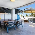 5 Bedroom Luxury With Private Pool Hot Tub Villa