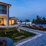 5 Bedroom Luxury With Private Pool Hot Tub Kaş