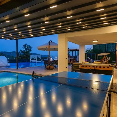 فيلة 5 Bedroom Luxury With Private Pool Hot Tub *