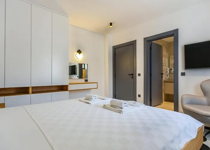 Kas 5 Bedroom Luxury With Private Pool Hot Tub Villa