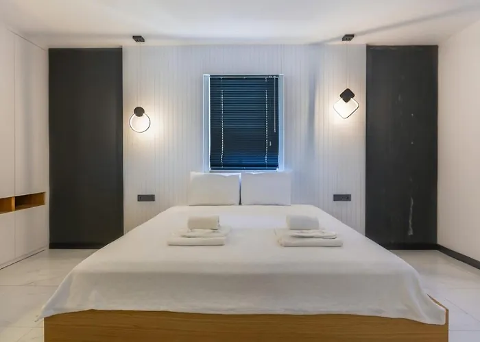 Kas 5 Bedroom Luxury With Private Pool Hot Tub Villa *